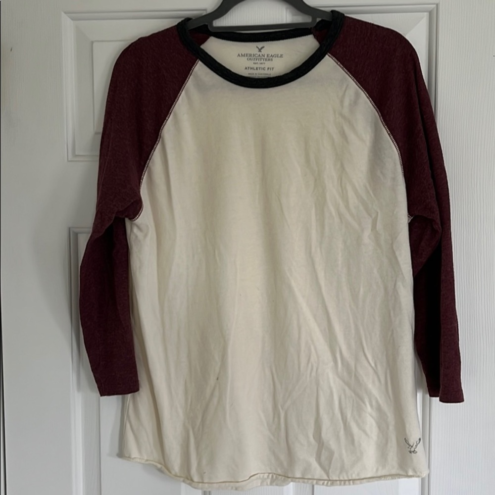AEO 3/4 Sleeve Athletic Fit Shirt